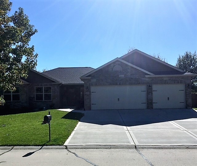 property at 7605 Stonebridge Dr