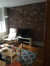 42 Garden St, Unit 3 in Boston, MA - Foto de edificio - Building Photo