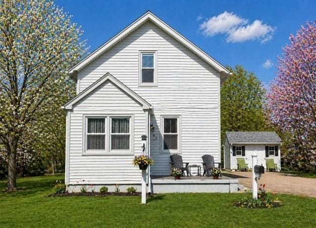 65 Maple Ave in Middletown, RI - Building Photo - Building Photo