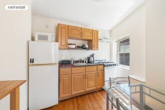 30 E 18th St in New York, NY - Building Photo - Building Photo