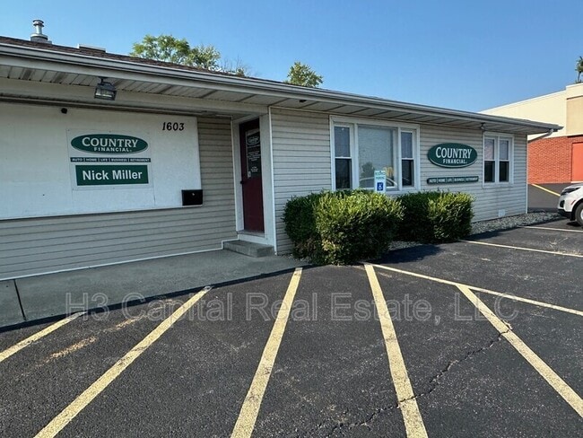 1603 W Hwy 50 in O'Fallon, IL - Building Photo - Building Photo