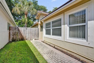 4161 Sapphire Terrace in Weston, FL - Building Photo - Building Photo