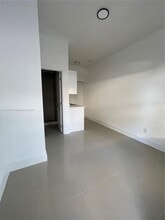 931 Opa-locka Blvd in Opa Locka, FL - Building Photo - Building Photo