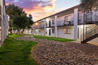 Zona Village in Tucson, AZ - Building Photo - Building Photo