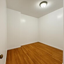 29 W 12th St in New York, NY - Building Photo - Building Photo