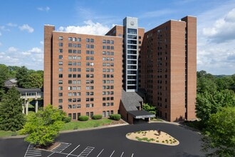 Hermitage Senior Living in Hermitage, TN - Building Photo - Building Photo
