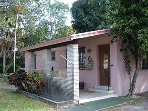1012 W Las Olas Blvd in Fort Lauderdale, FL - Foto de edificio - Building Photo