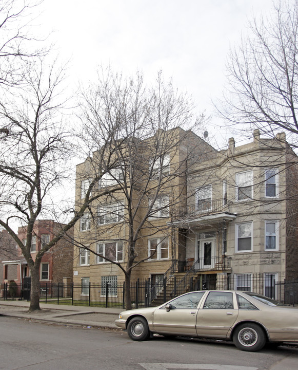 638 N Avers Ave in Chicago, IL - Building Photo