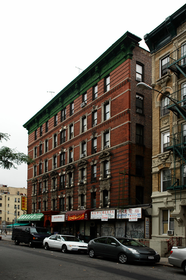 105-109 Henry St in New York, NY - Building Photo - Building Photo