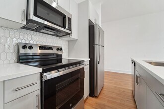 Meridia Transit Village in Lincoln Park, NJ - Building Photo - Building Photo