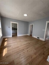 946 E 79th St in Cleveland, OH - Building Photo - Building Photo