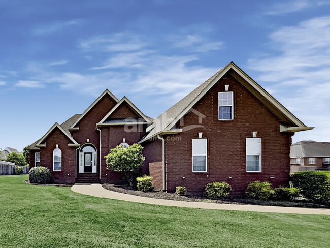 property at 305 Fernwood Ln