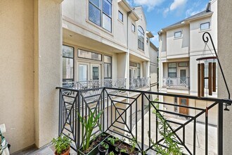 1610 Norfolk St in Houston, TX - Foto de edificio - Building Photo