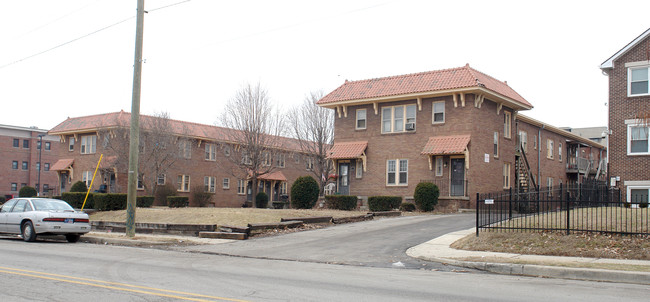 Pennview Apartments in Indianapolis, IN - Building Photo - Building Photo