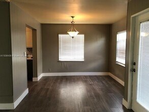 6520 Sandalfoot Blvd in Boca Raton, FL - Building Photo - Building Photo