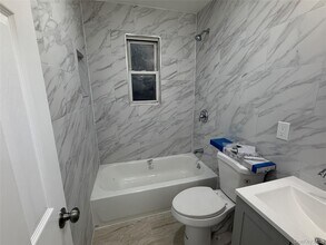 733 Warwick St in Brooklyn, NY - Building Photo - Building Photo