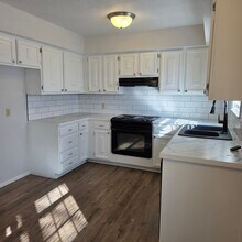 808 E Cambridge St in Springfield, MO - Building Photo - Building Photo