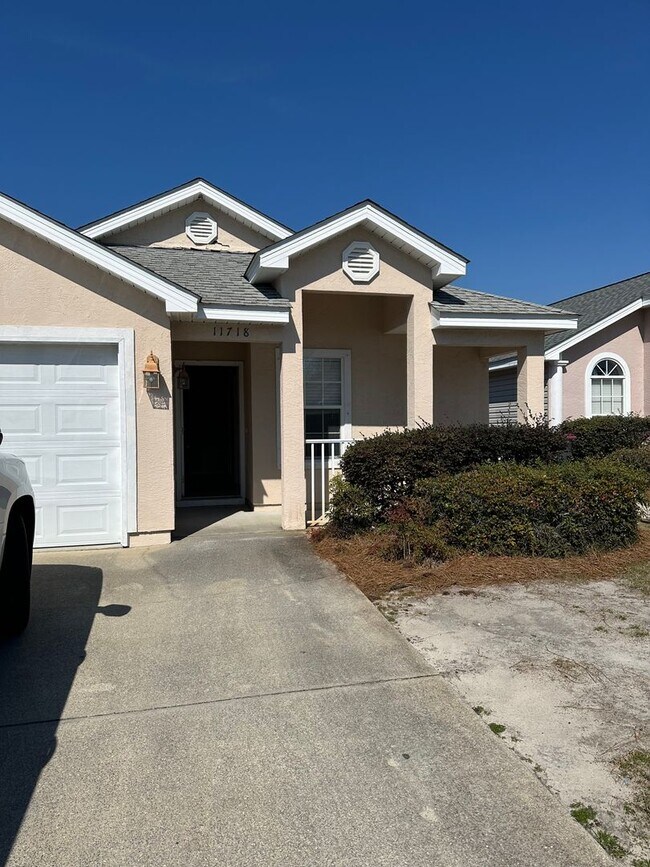 11718 Sand Castle Ln in Panama City Beach, FL - Building Photo - Building Photo