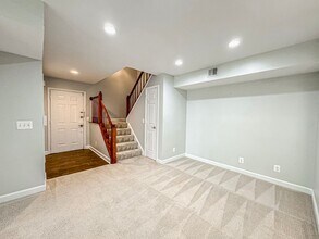 3801 Ridge Knoll Ct in Fairfax, VA - Building Photo - Building Photo