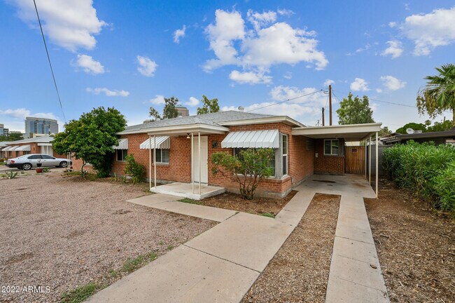 350 E Virginia Cir in Phoenix, AZ - Building Photo - Building Photo