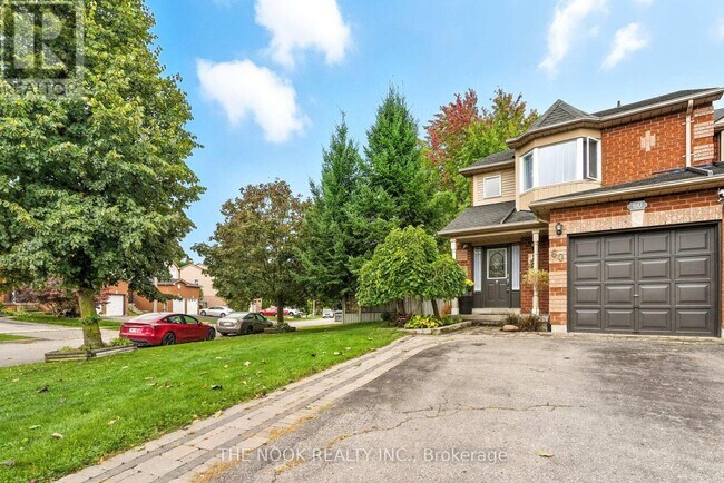 60 Landerville Ln in Bowmanville, ON - Building Photo - Building Photo