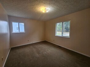 3944 Summit St in Ravenna, OH - Building Photo - Building Photo