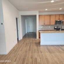17852 W Thistle Landing Dr in Goodyear, AZ - Building Photo - Building Photo