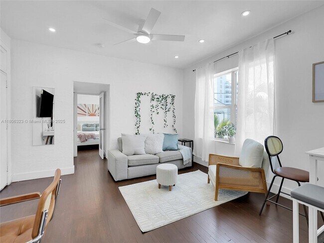 property at 1618 Michigan Ave