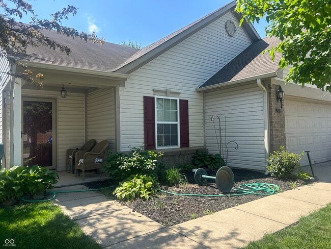 720 Bluff Creek Dr in Fortville, IN - Building Photo - Building Photo