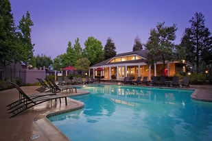 Creekside Village in Fremont, CA - Building Photo