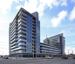 IQ Condos Phase 1 in Toronto, ON - Building Photo - Building Photo