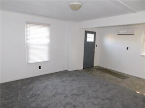 517 Euclid Ave in Canonsburg, PA - Foto de edificio - Building Photo