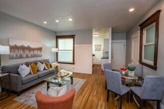 1081 Pine St in San Francisco, CA - Building Photo - Building Photo