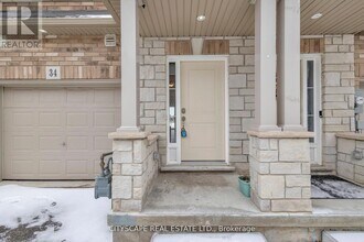34 Laguna Vlg Cres in Hamilton, ON - Building Photo - Building Photo