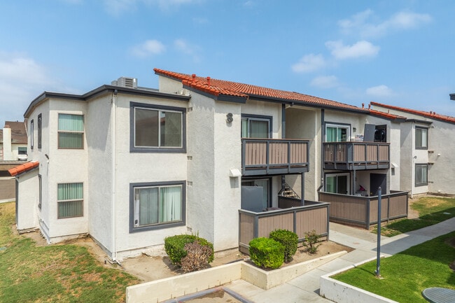 Park Villas Apartment Homes in Chino, CA - Building Photo - Building Photo