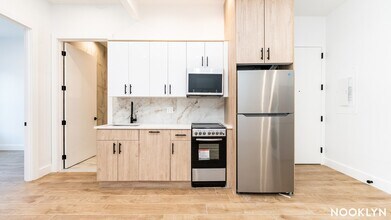 897 New York Ave, Unit 1R in Brooklyn, NY - Foto de edificio - Building Photo