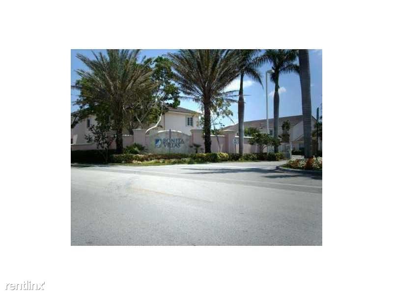 14230 SW 121st Pl in Miami, FL - Foto de edificio