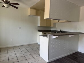 10109 Buford Ave in Lennox, CA - Building Photo - Building Photo