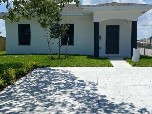 property at 1502 S K St