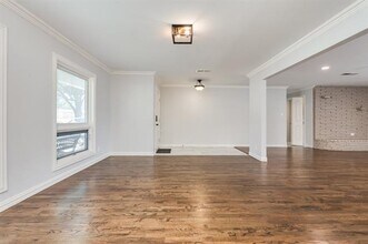 3734 Crown Shore Dr in Dallas, TX - Building Photo - Building Photo