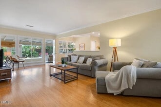 491 S Brent St in Ventura, CA - Building Photo - Building Photo