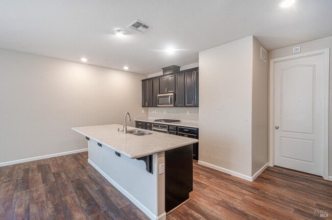 5937 Keegan Pl in Cotati, CA - Building Photo - Building Photo