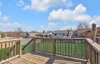 18679 V St in Omaha, NE - Building Photo - Building Photo