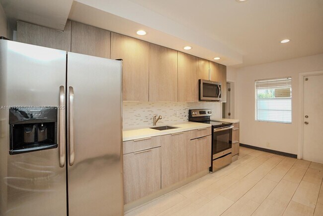 property at 901 Euclid Ave
