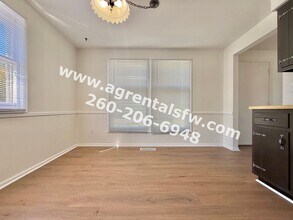 359 W Cox Dr in Fort Wayne, IN - Building Photo - Building Photo