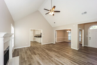 245 Galway Bend in Tyrone, GA - Building Photo - Building Photo