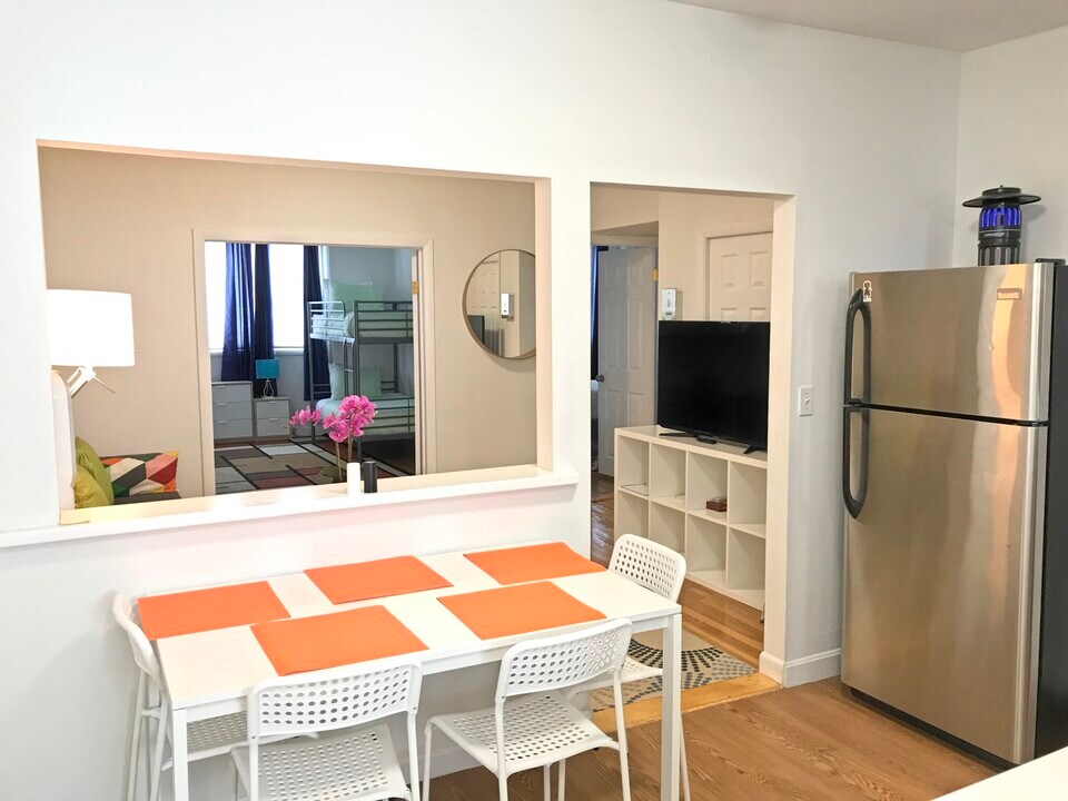 287 Dorchester St, Unit 2 in Boston, MA - Building Photo