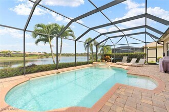 8095 Piedmont Dr in Naples, FL - Building Photo - Building Photo