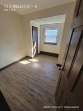 73 S Welles St in Wilkes-Barre, PA - Foto de edificio - Building Photo