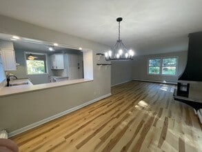 121 Pleasantview Dr in Dalton, MA - Building Photo - Building Photo